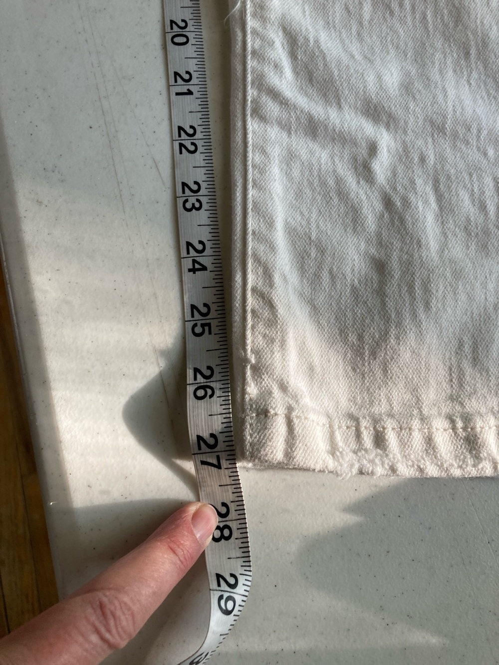 Pilcro Cream-Label Off  White Distressed Denim Jeans - Picture 11 of 15